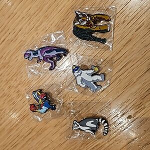 NWOT Pins Set